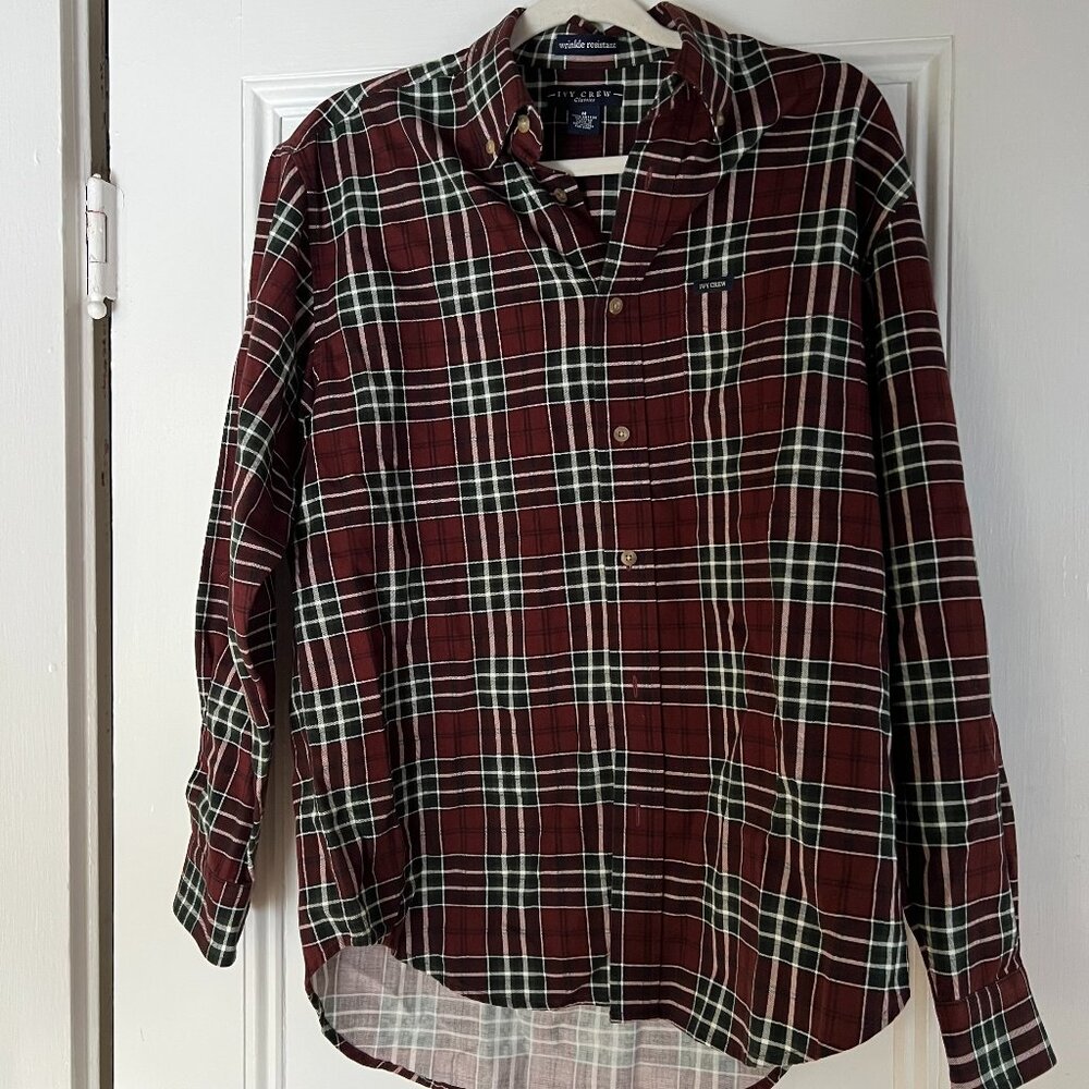 Ivy Crew Classic Men's Plaid Button Down